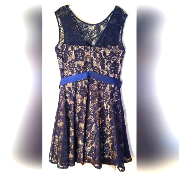 JADE WOMEN'S/MISSES SIZE LARGE DRESS DARK MIDNIGHT BLUE LACE TAN LINING NWOT - Picture 2 of 13